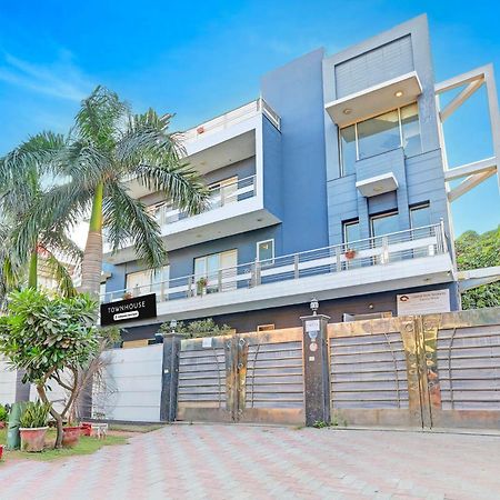 Townhouse Sector 49 Sohna Road Hotel Gurgaon Exterior foto